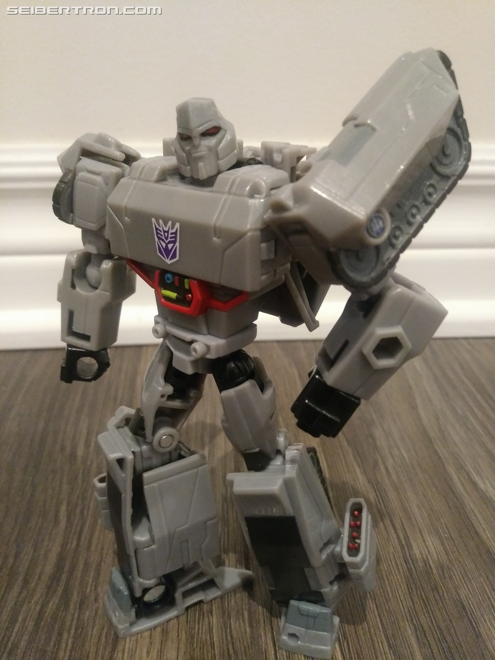 Transformers News: Pictorial Review of Deluxe Megatron from Transformers Cyberverse Transformers News: Pictorial Review of Deluxe Megatron from Transformers Cyberverse
