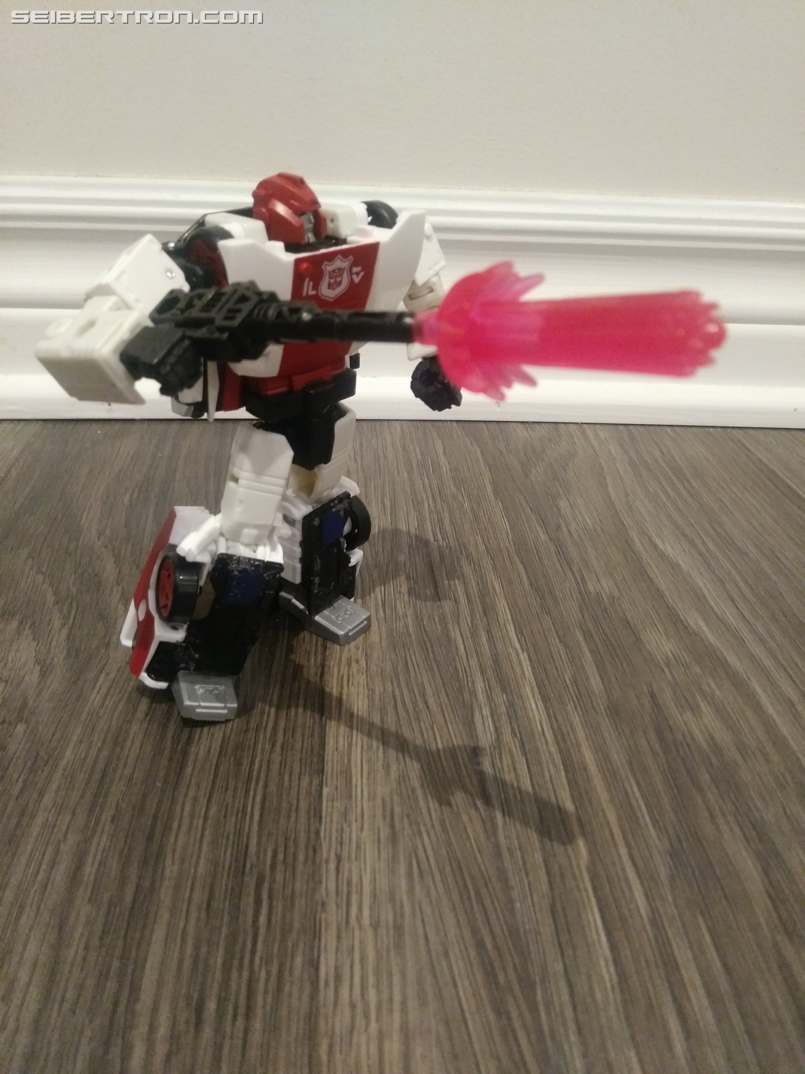 Transformers News: Pictorial Review of Deluxe Megatron from Transformers Cyberverse Transformers News: Pictorial Review of Deluxe Megatron from Transformers Cyberverse