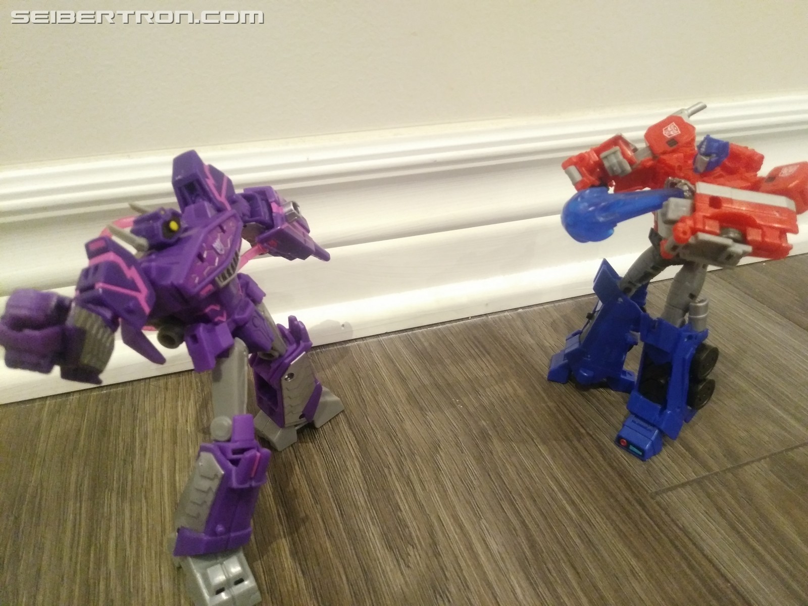 Transformers News: Pictorial Review for Deluxe Optimus from Transformers Cyberverse Transformers News: Pictorial Review for Deluxe Optimus from Transformers Cyberverse