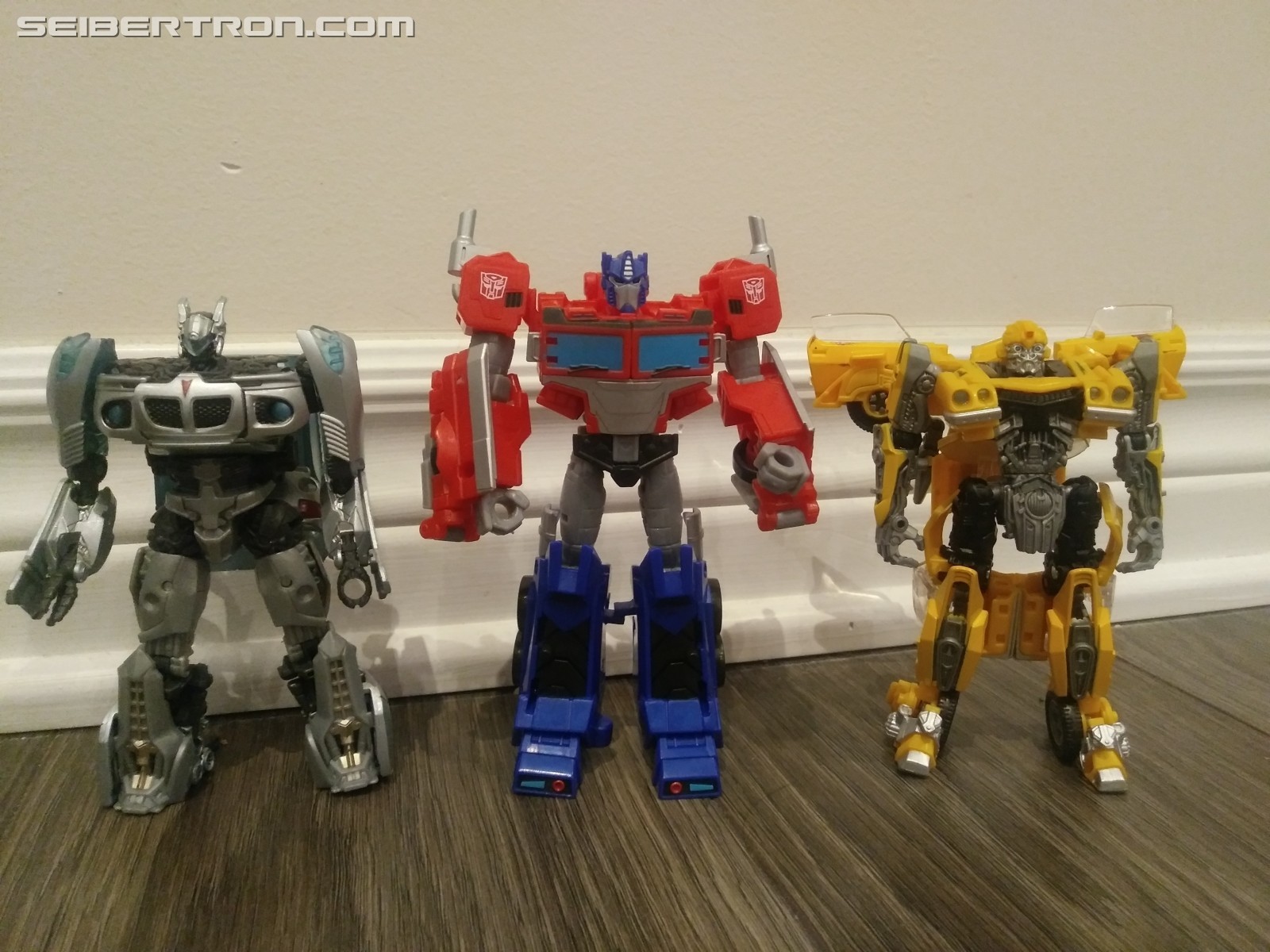 Transformers News: Pictorial Review for Deluxe Optimus from Transformers Cyberverse Transformers News: Pictorial Review for Deluxe Optimus from Transformers Cyberverse