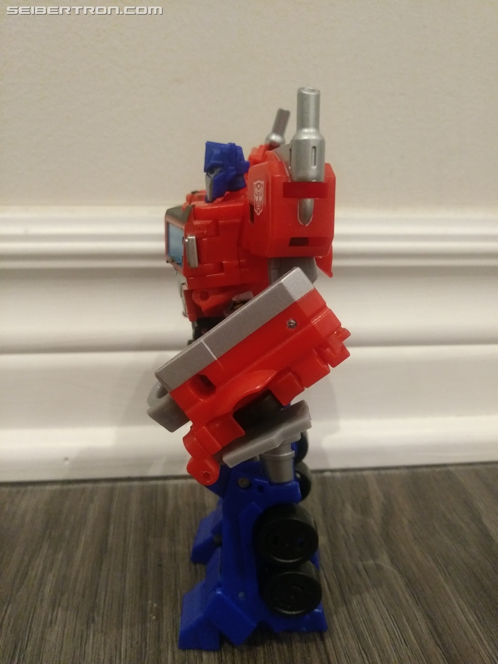 Transformers News: Pictorial Review for Deluxe Optimus from Transformers Cyberverse Transformers News: Pictorial Review for Deluxe Optimus from Transformers Cyberverse