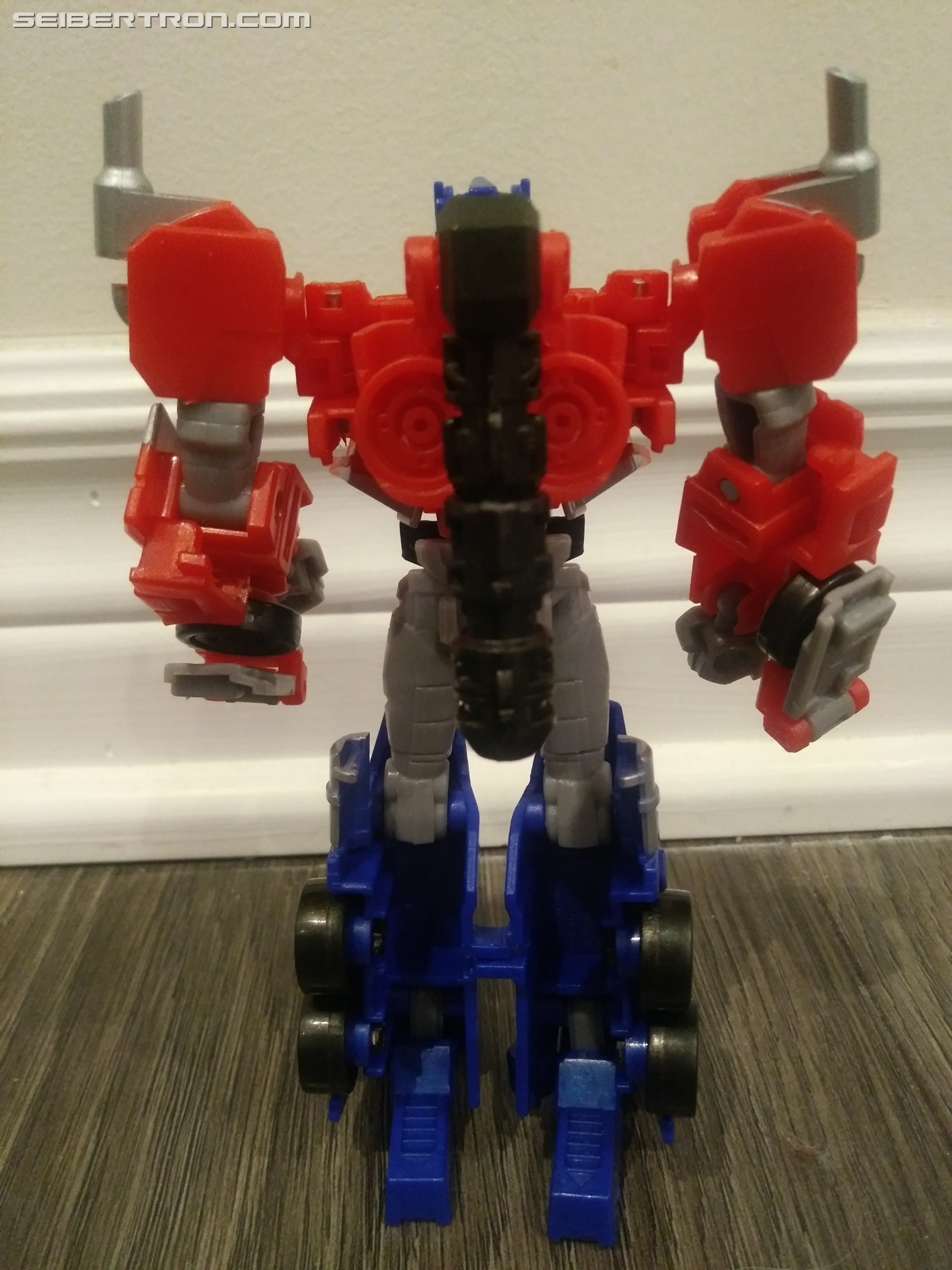 Transformers News: Pictorial Review for Deluxe Optimus from Transformers Cyberverse Transformers News: Pictorial Review for Deluxe Optimus from Transformers Cyberverse