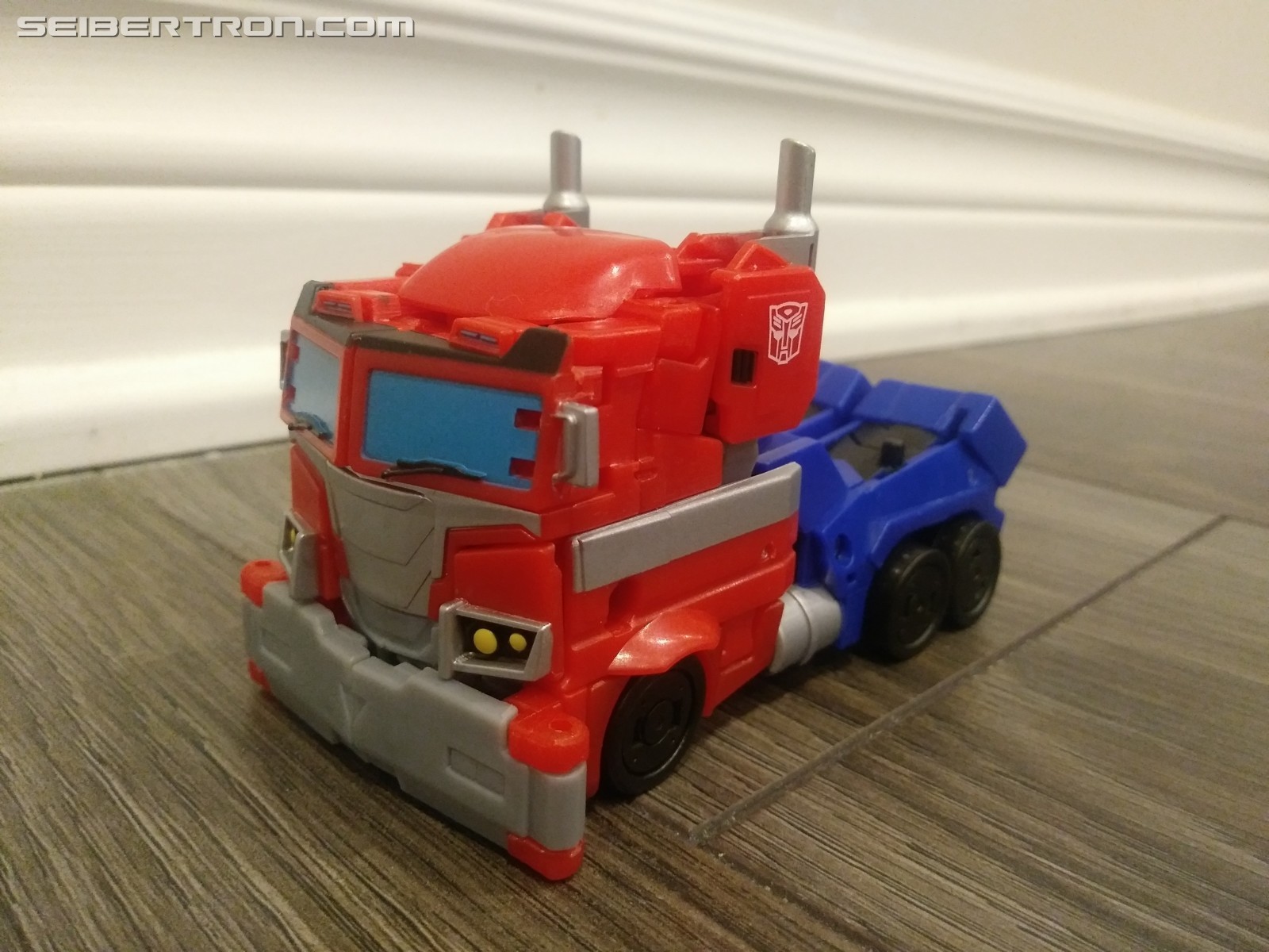 Transformers News: Pictorial Review for Deluxe Optimus from Transformers Cyberverse Transformers News: Pictorial Review for Deluxe Optimus from Transformers Cyberverse