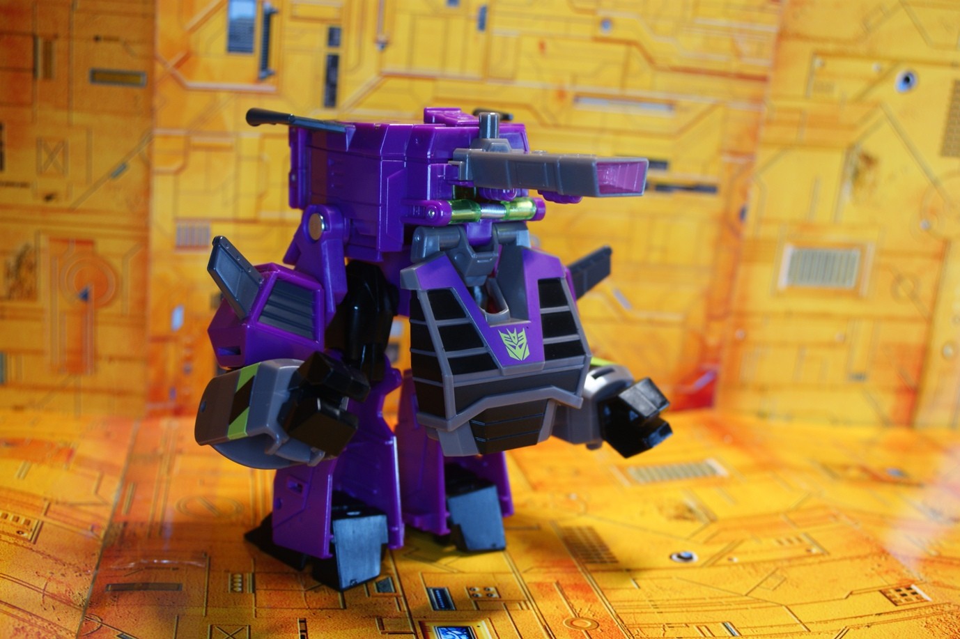 Transformers News: In Hand Images and Sightng of Cyberverse Ultra Class Clobber Transformers News: In Hand Images and Sightng of Cyberverse Ultra Class Clobber