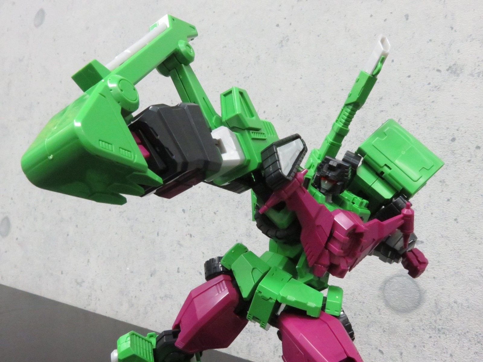 Transformers News: In Hand Images - Flame Toys Devastator Transformers News: In Hand Images - Flame Toys Devastator