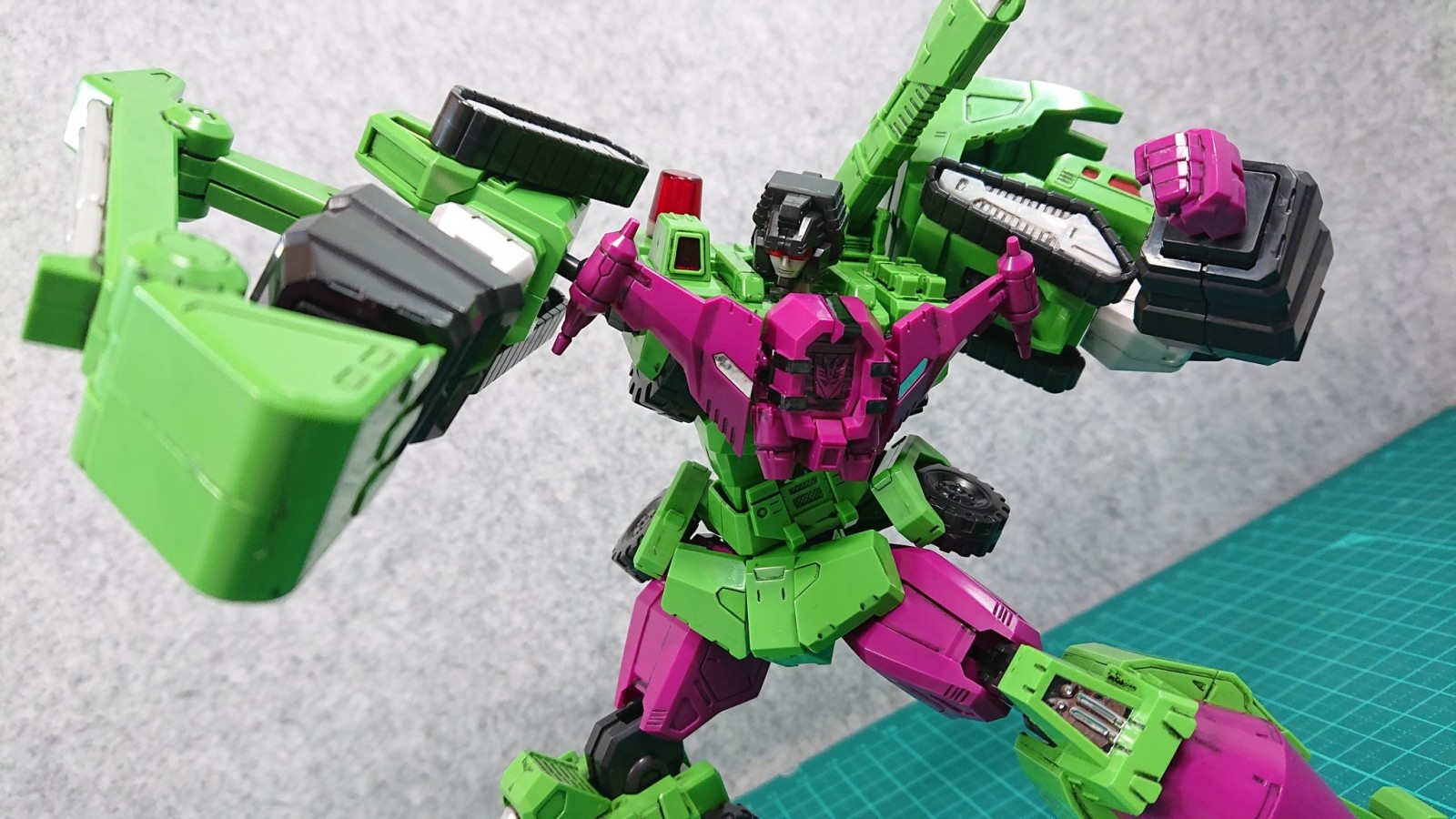 Transformers News: In Hand Images - Flame Toys Devastator Transformers News: In Hand Images - Flame Toys Devastator