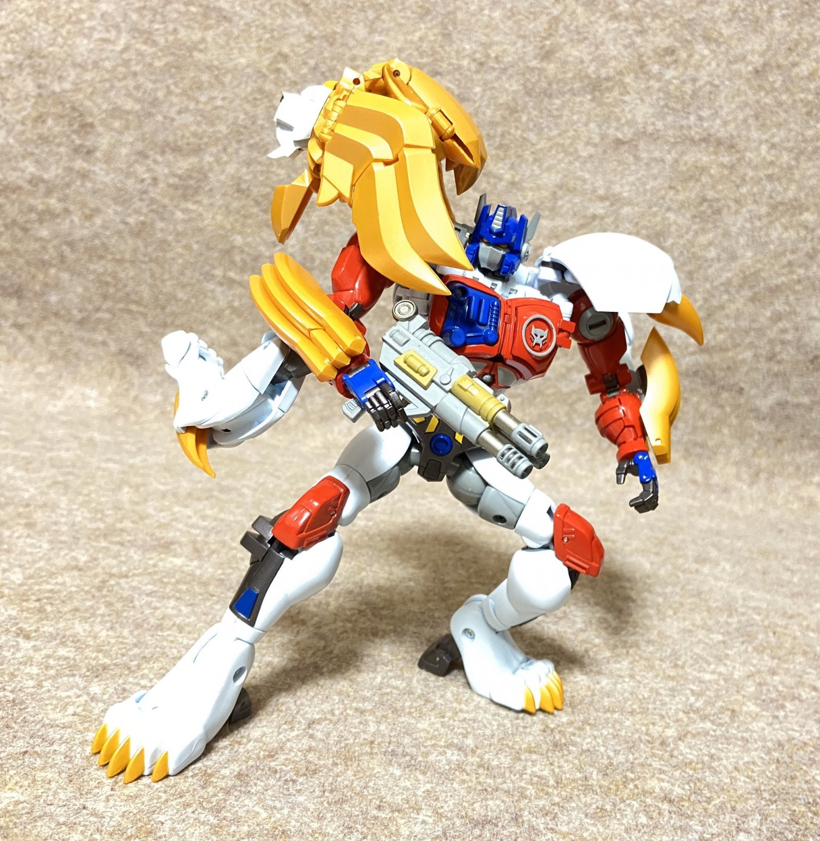 Transformers News: More In-Hand Images of MP 48 Lio Convoy