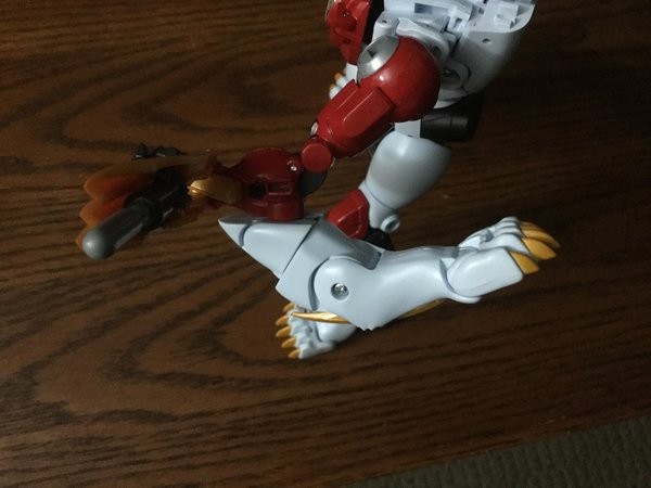 Transformers News: Written Review and Tips for Handling Transformers MP 48 Lio Convoy