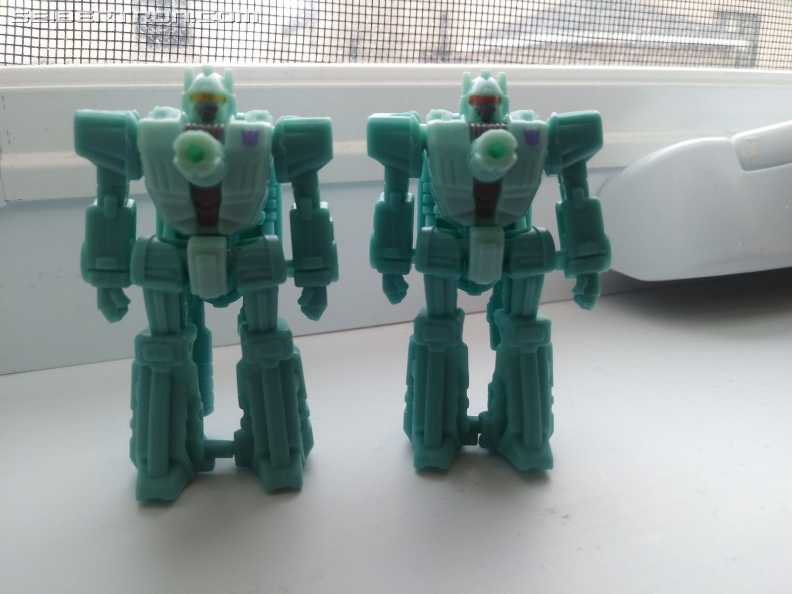 Transformers News: Pictorial Review for Hotlink with Battlemasters Heatstroke & Heartburn Transformers News: Pictorial Review for Hotlink with Battlemasters Heatstroke & Heartburn