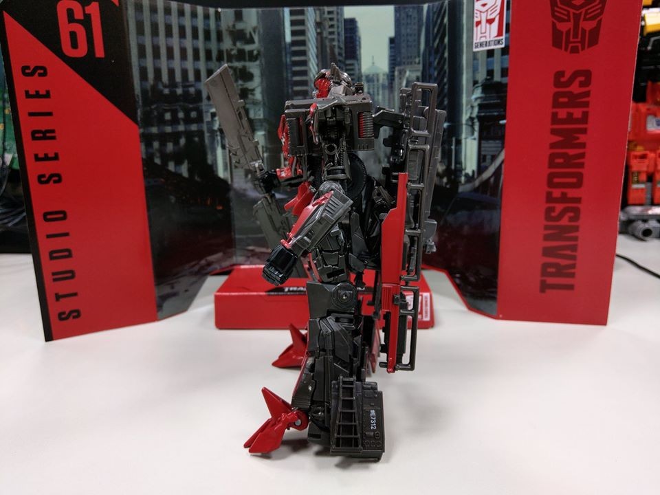 Transformers News: In Hand Images for Transformers Studio Series Sentinel Prime Transformers News: In Hand Images for Transformers Studio Series Sentinel Prime