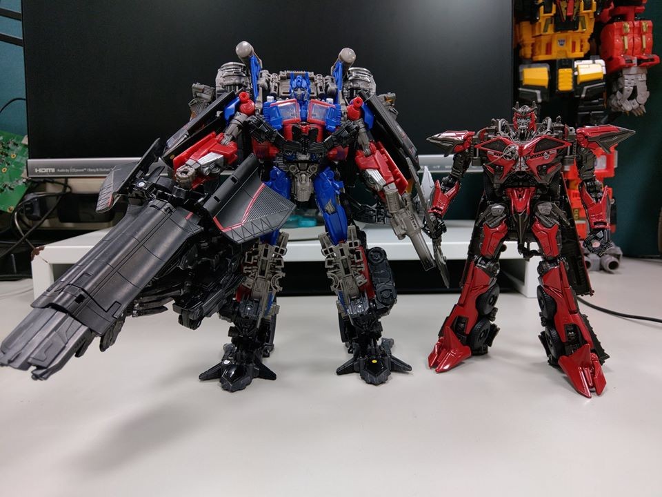 Transformers News: In Hand Images for Transformers Studio Series Sentinel Prime Transformers News: In Hand Images for Transformers Studio Series Sentinel Prime