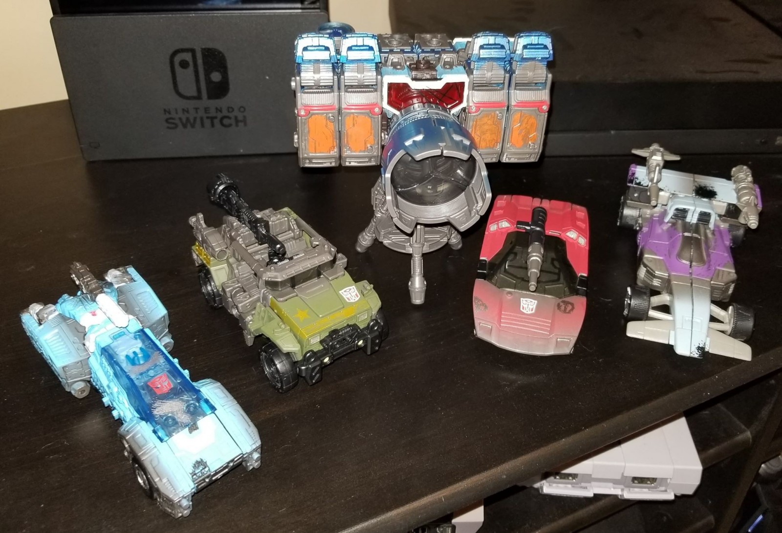 Transformers News: In hand Images of Netflix Deluxe Figures Shows Scrapface in Camera Mode