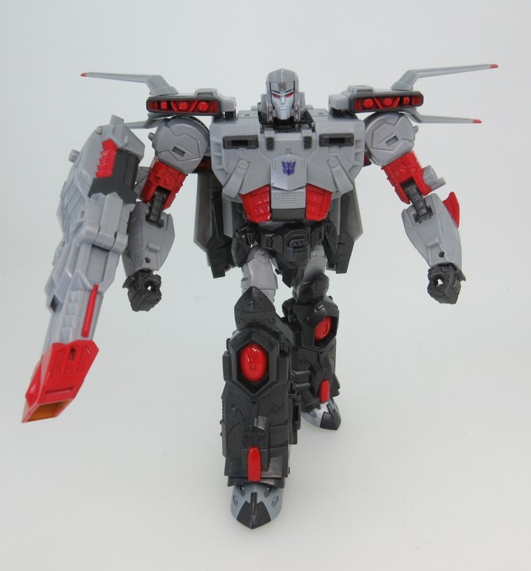 Transformers News: New Pictures of Generations Selects Super Megatron