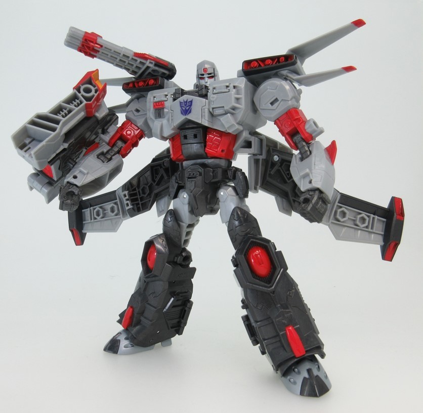 Transformers News: New Pictures of Generations Selects Super Megatron