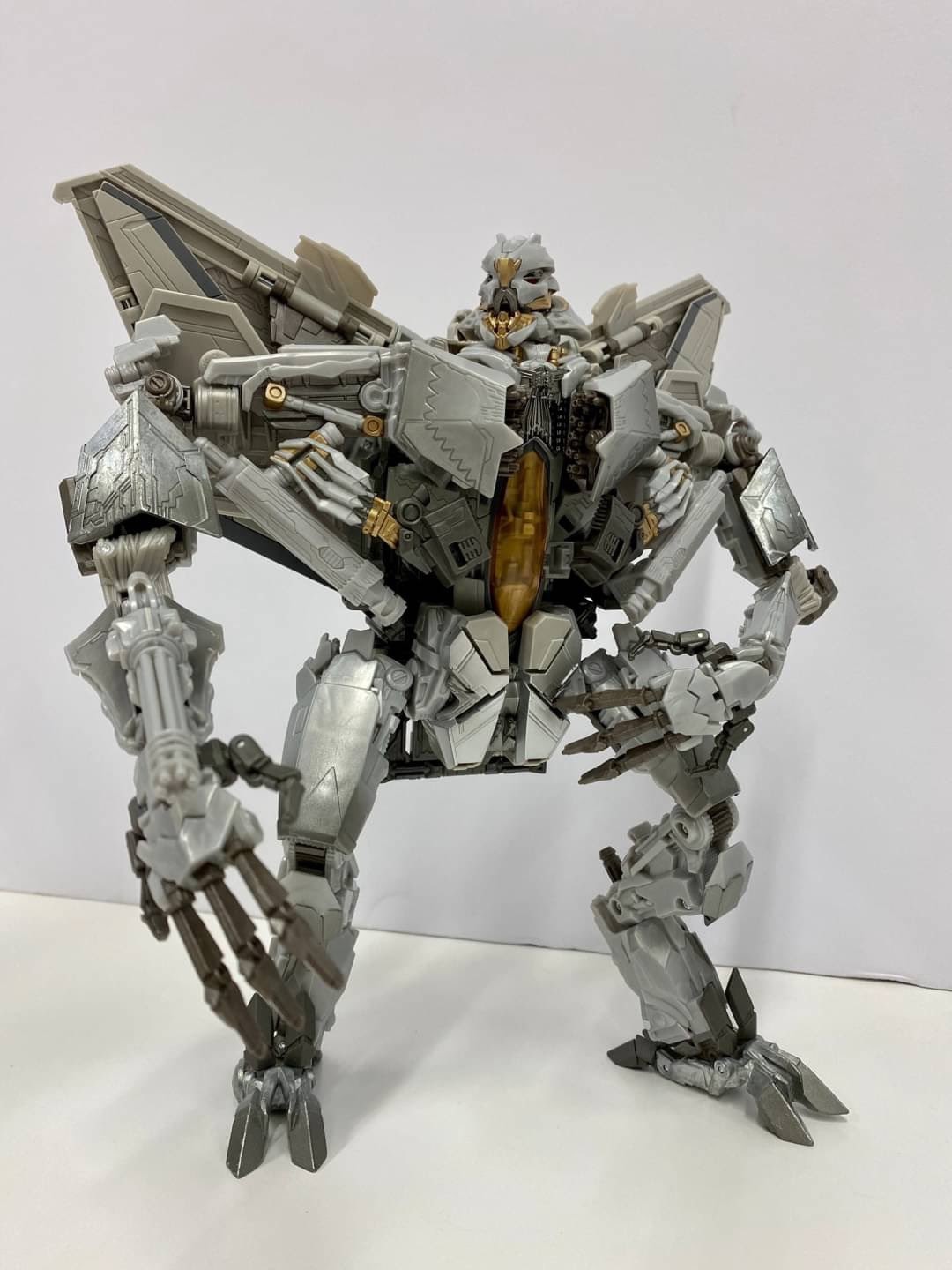 Transformers News: More Images - Transformers Movie Masterpiece MPM-10 Starscream