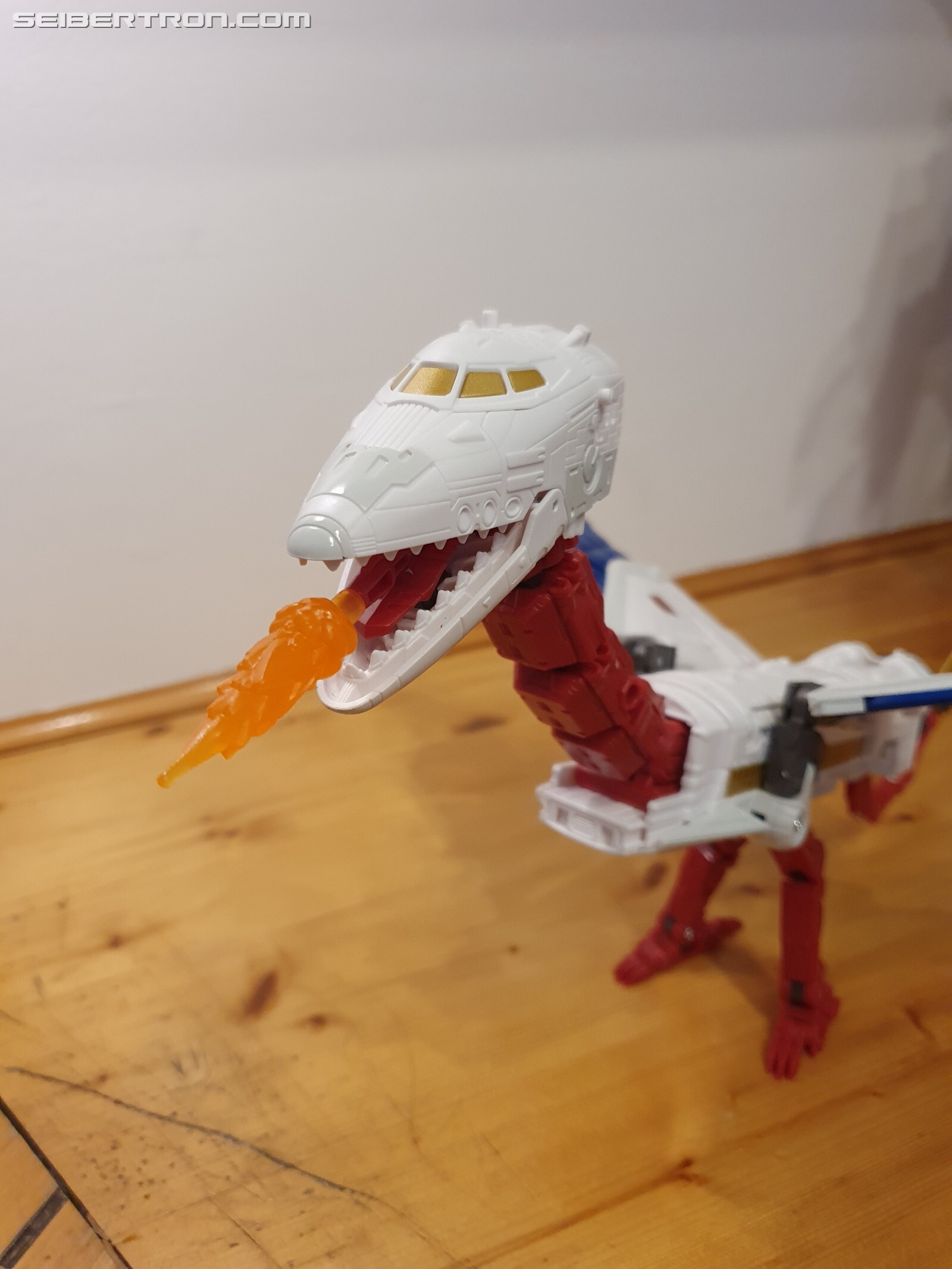 Transformers News: New In-Hand Photos Of Earthrise Commander Class Sky Lynx Transformers News: New In-Hand Photos Of Earthrise Commander Class Sky Lynx