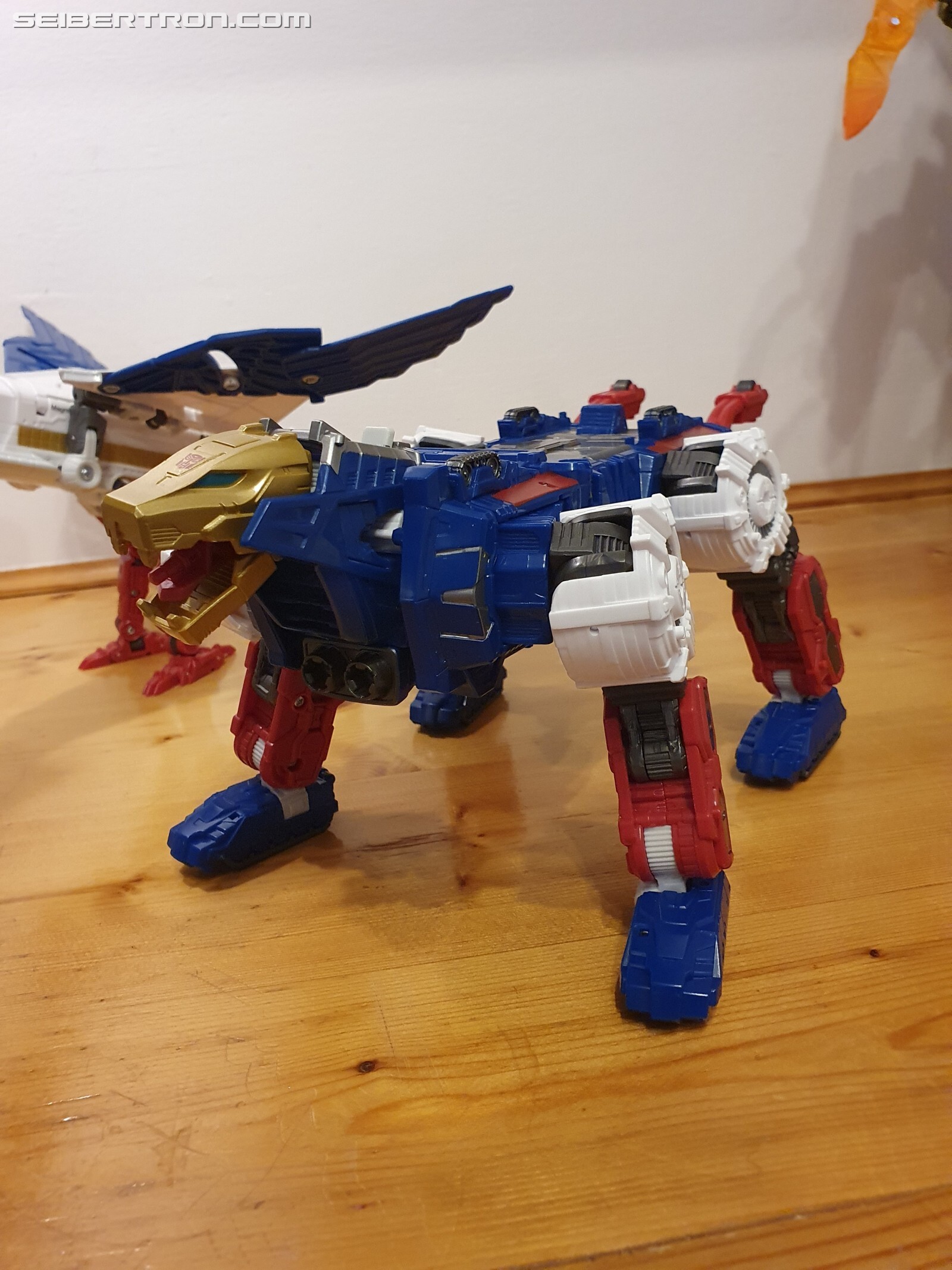 Transformers News: New In-Hand Photos Of Earthrise Commander Class Sky Lynx Transformers News: New In-Hand Photos Of Earthrise Commander Class Sky Lynx