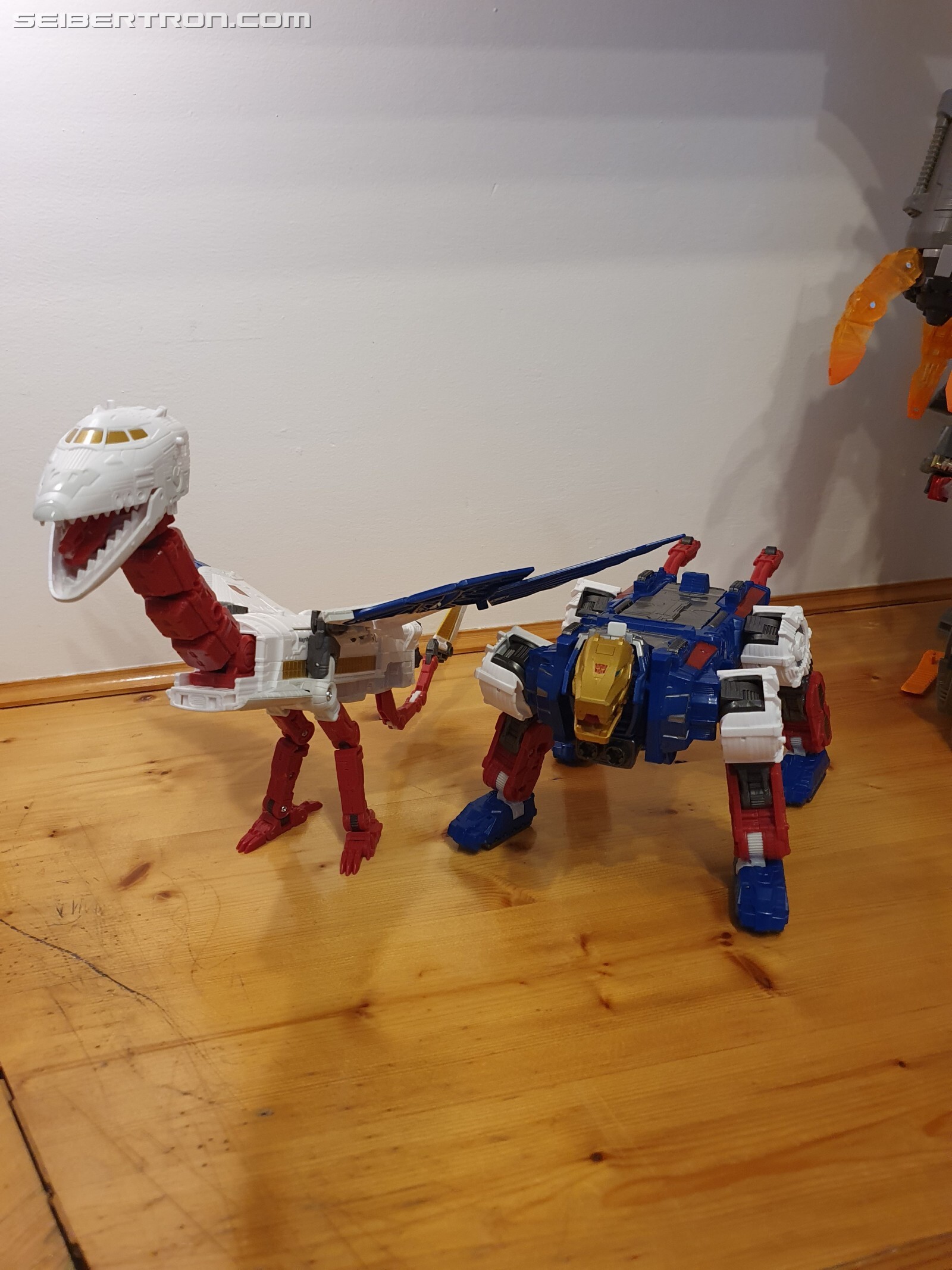 Transformers News: New In-Hand Photos Of Earthrise Commander Class Sky Lynx Transformers News: New In-Hand Photos Of Earthrise Commander Class Sky Lynx
