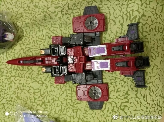 Transformers News: New Pictures of Earthrise Cyclonus Test Shot, Earthrise Thrust and Possible Earthrise Soundwave Transformers News: New Pictures of Earthrise Cyclonus Test Shot, Earthrise Thrust and Possible Earthrise Soundwave