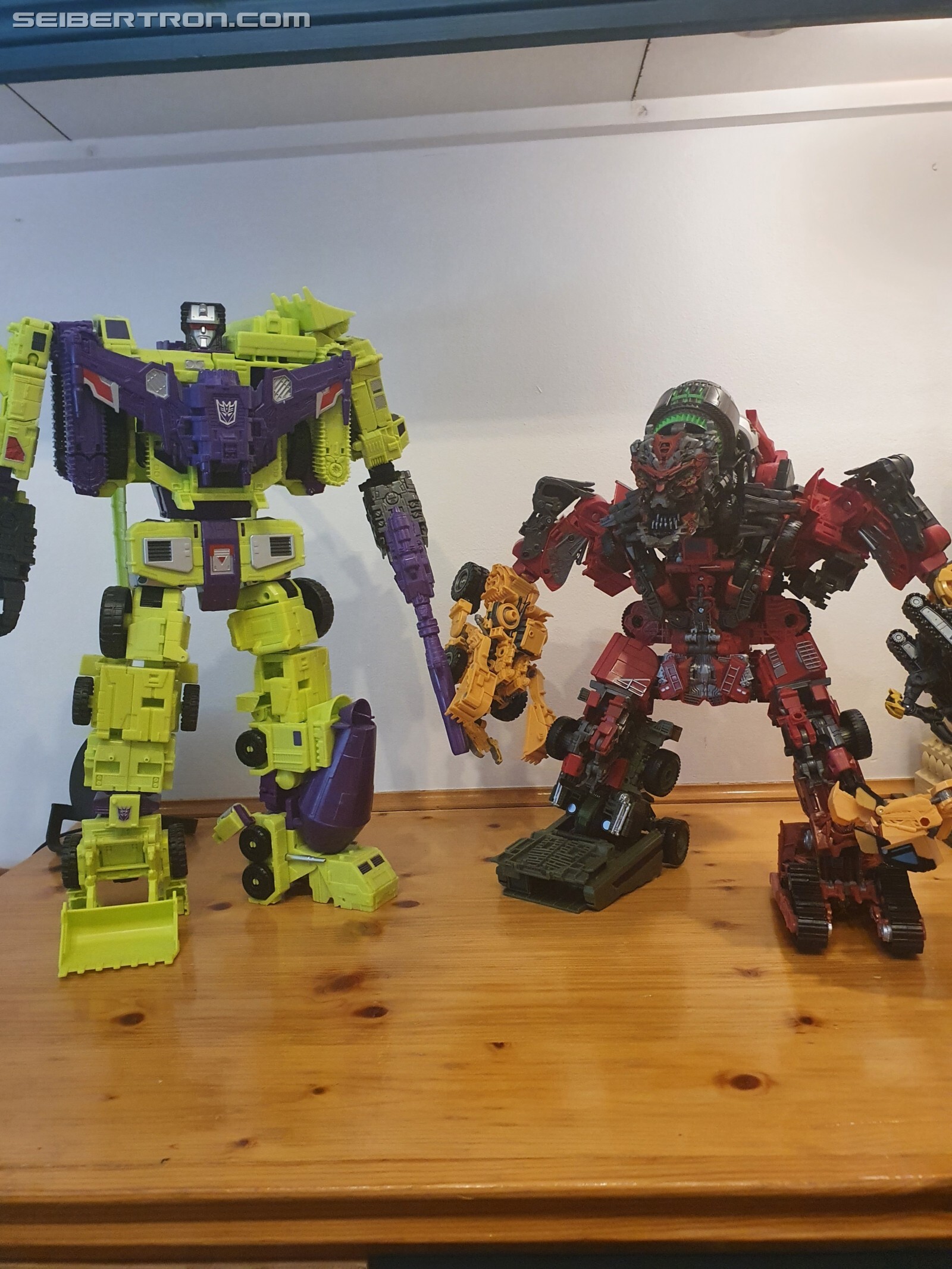 Transformers News: More Comparisons Of Studio Series Devastator Transformers News: More Comparisons Of Studio Series Devastator