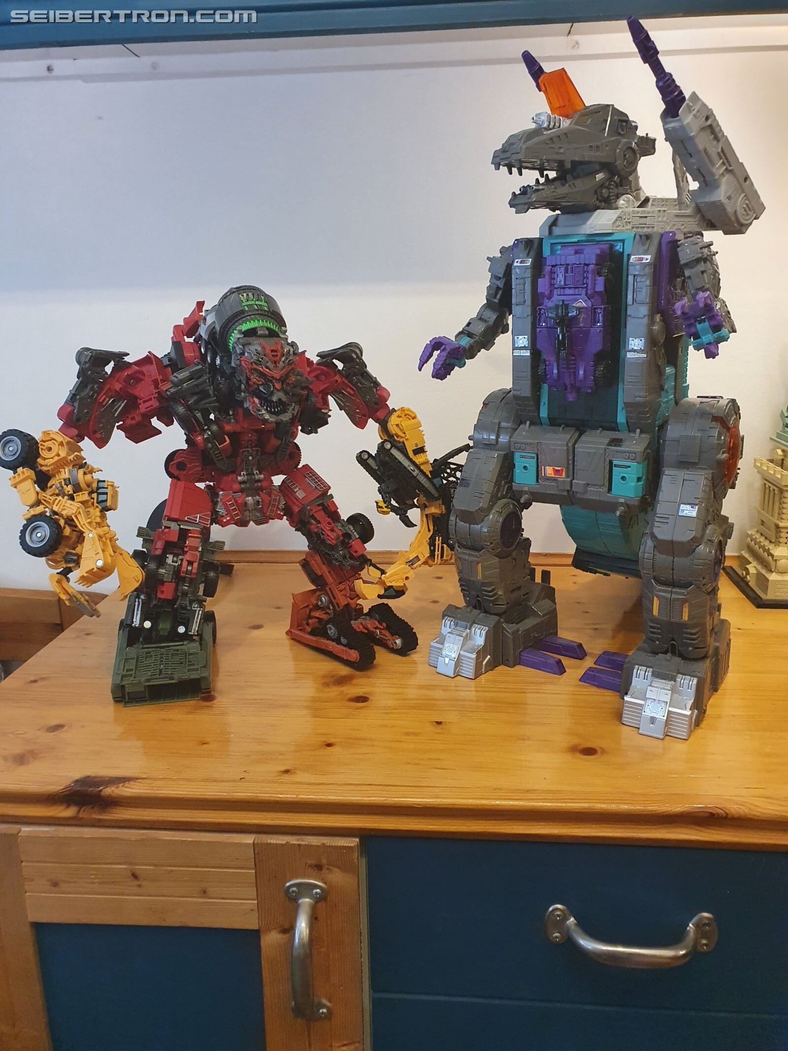 Transformers News: More Comparisons Of Studio Series Devastator Transformers News: More Comparisons Of Studio Series Devastator