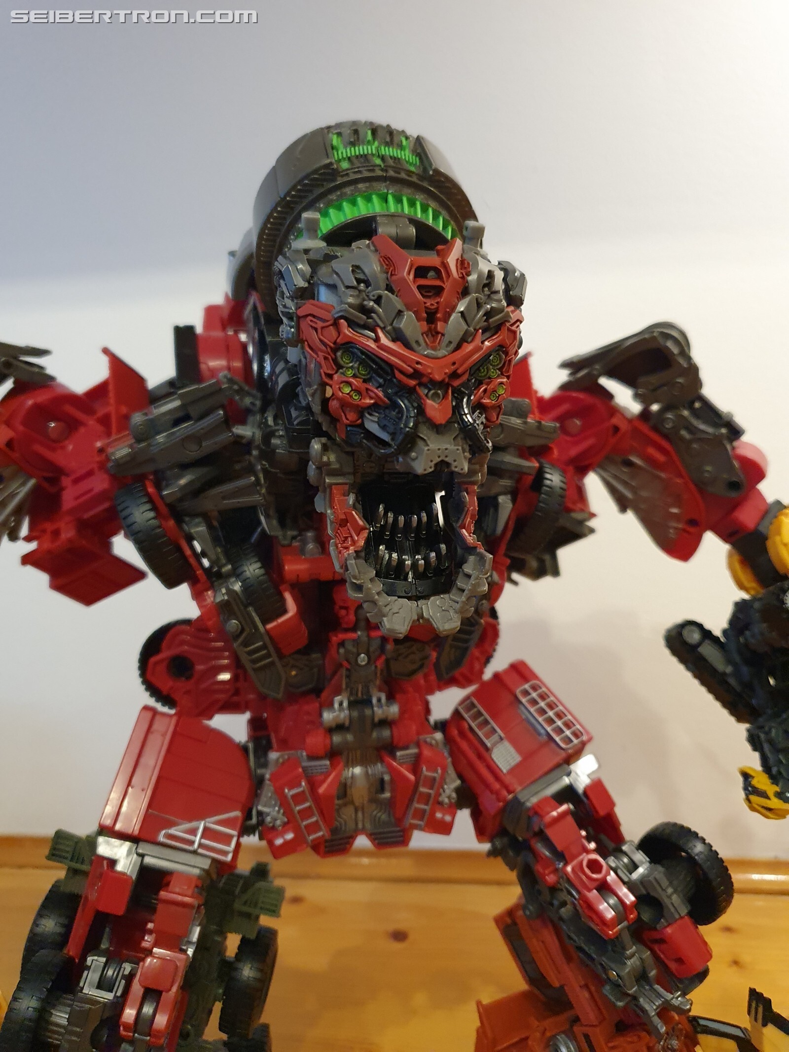 Transformers News: More Comparisons Of Studio Series Devastator Transformers News: More Comparisons Of Studio Series Devastator