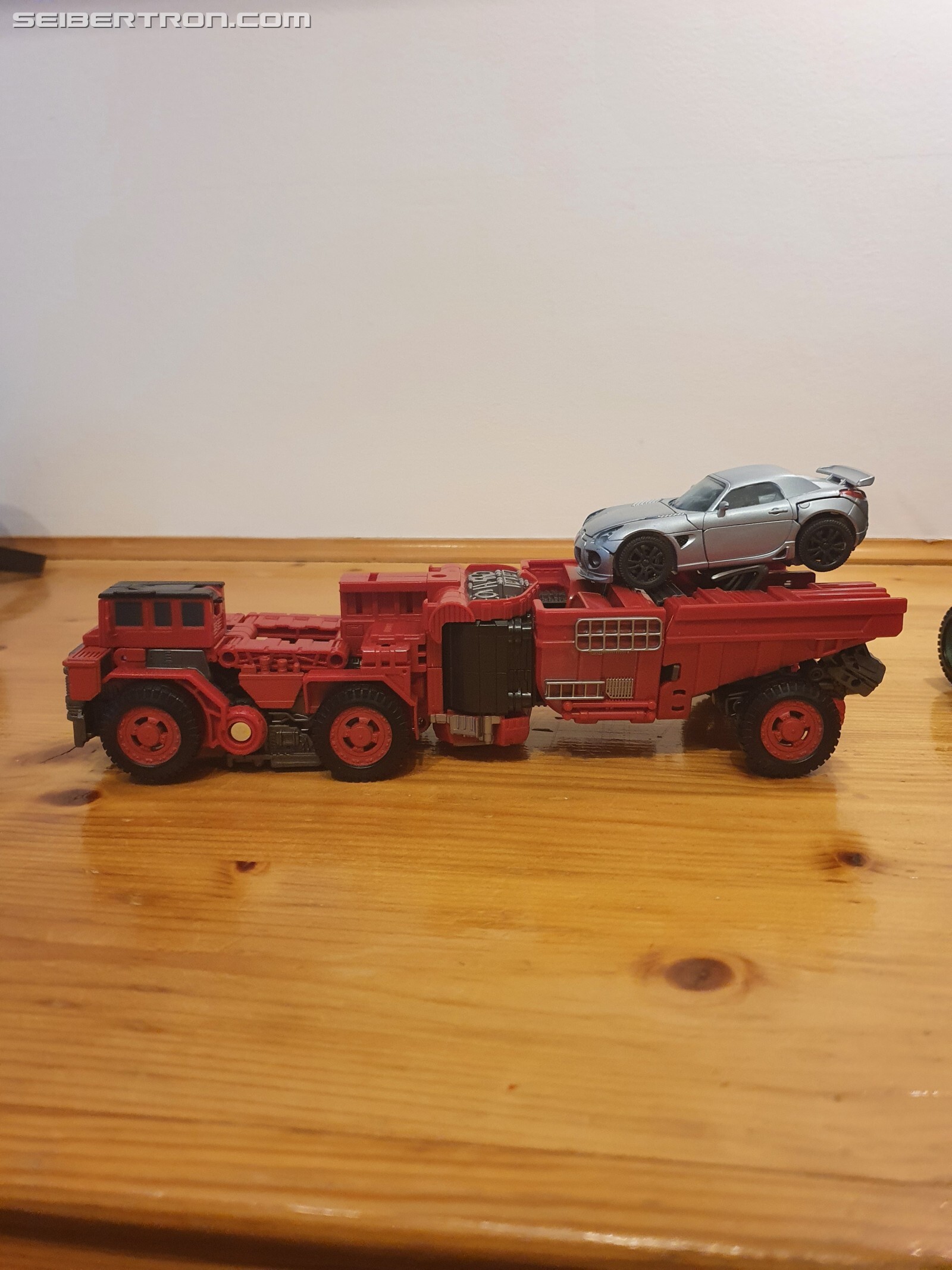 Transformers News: More Comparisons Of Studio Series Devastator Transformers News: More Comparisons Of Studio Series Devastator