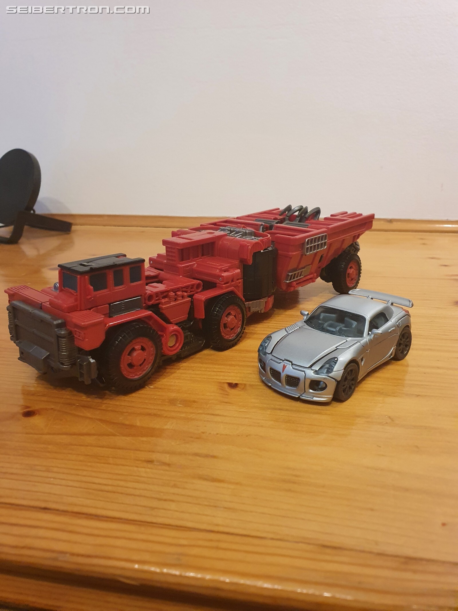 Transformers News: More Comparisons Of Studio Series Devastator Transformers News: More Comparisons Of Studio Series Devastator