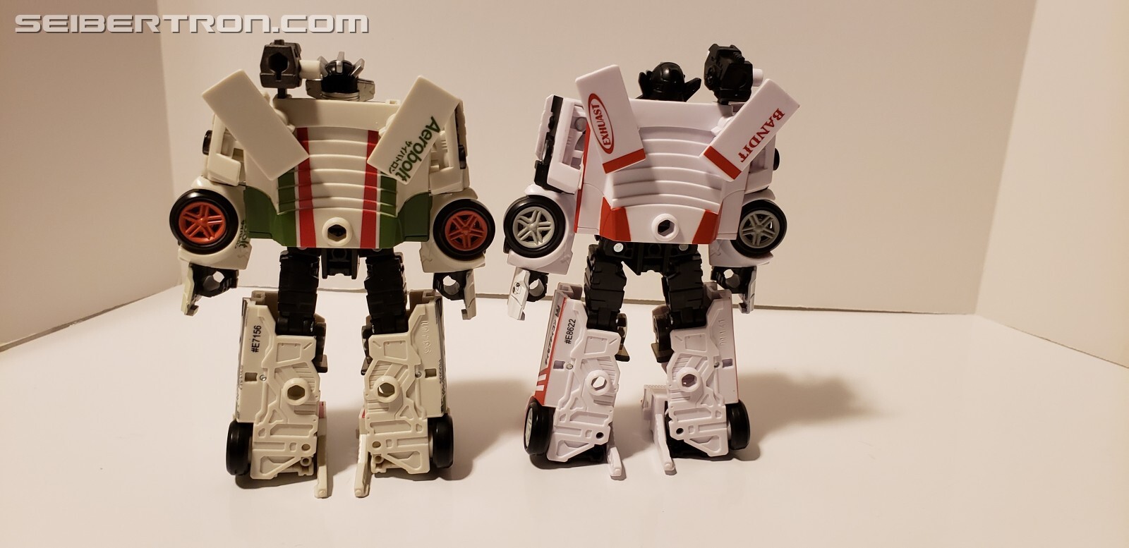 Transformers News: Transformers Generations Selects Exhaust Video Review and In-Hand Pictures Transformers News: Transformers Generations Selects Exhaust Video Review and In-Hand Pictures