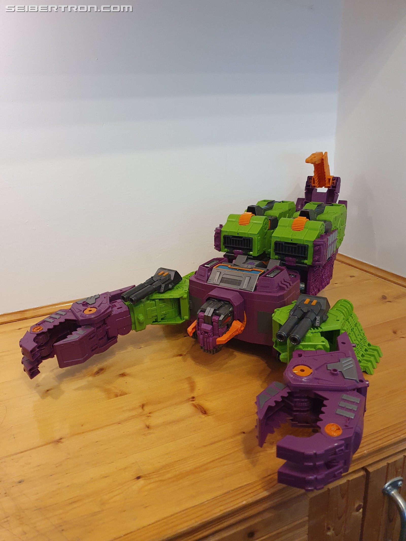 Transformers News: In-hand Gallery and Thoughts Of Transformers Earthrise Titan Class Scorponok Transformers News: In-hand Gallery and Thoughts Of Transformers Earthrise Titan Class Scorponok