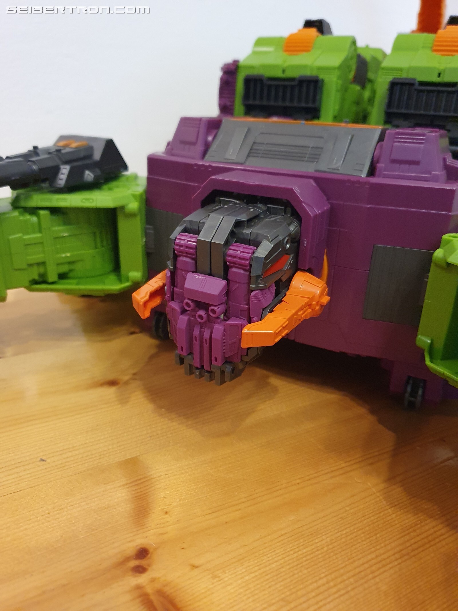 Transformers News: In-hand Gallery and Thoughts Of Transformers Earthrise Titan Class Scorponok Transformers News: In-hand Gallery and Thoughts Of Transformers Earthrise Titan Class Scorponok