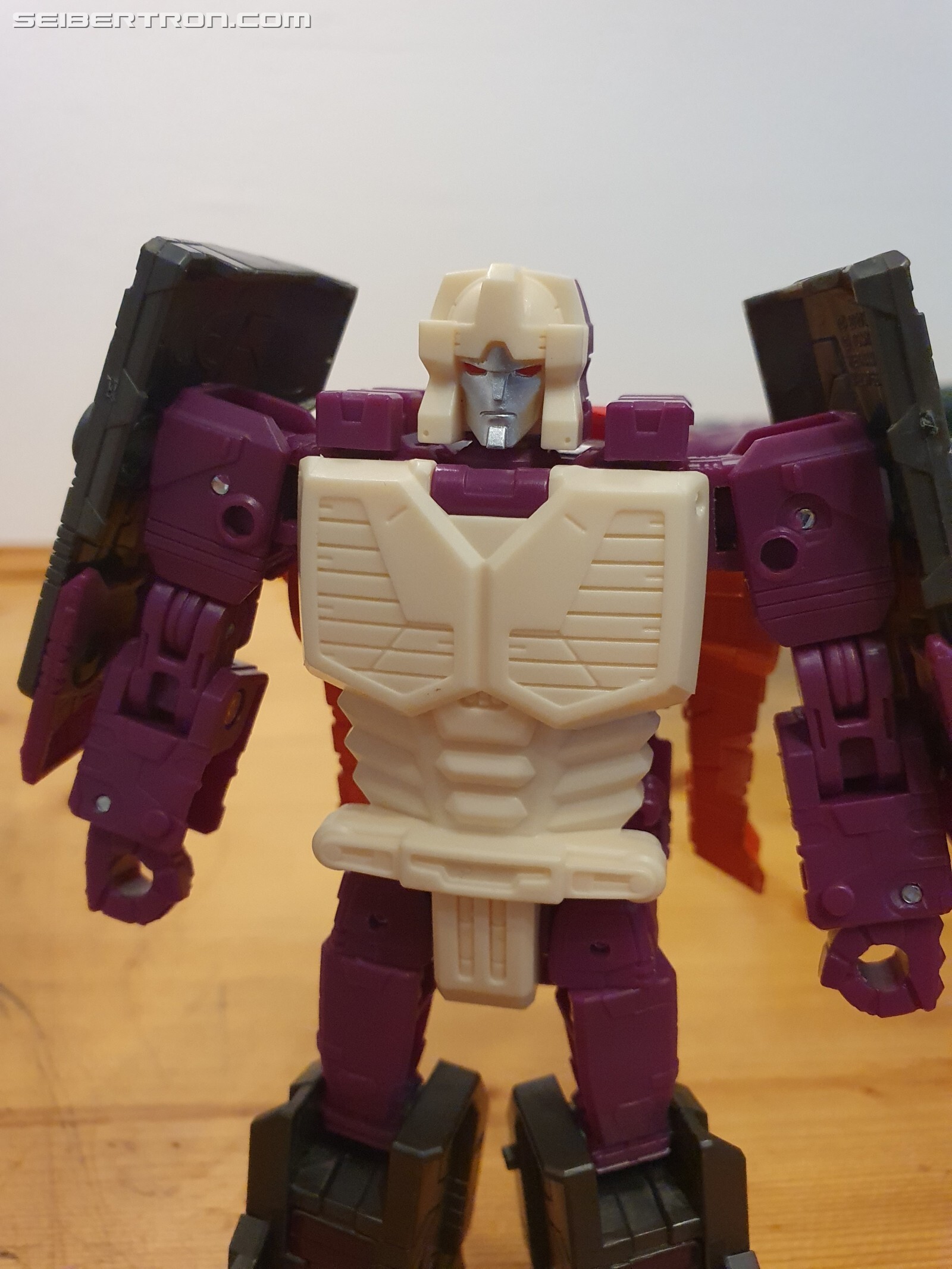 Transformers News: In-hand Gallery and Thoughts Of Transformers Earthrise Titan Class Scorponok Transformers News: In-hand Gallery and Thoughts Of Transformers Earthrise Titan Class Scorponok