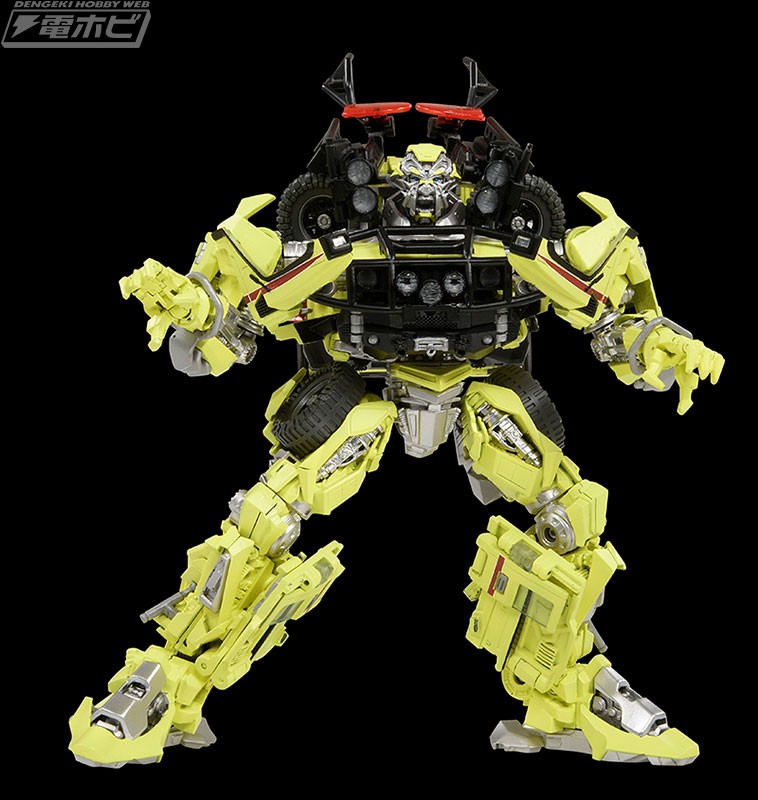 Transformers News: New Photos Of MPM-11 Ratchet From Dengeki Hobby Web
