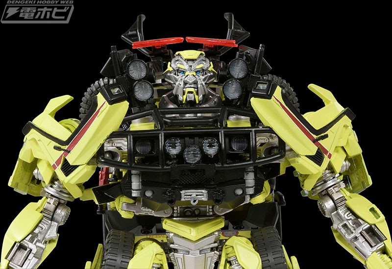 Transformers News: New Photos Of MPM-11 Ratchet From Dengeki Hobby Web