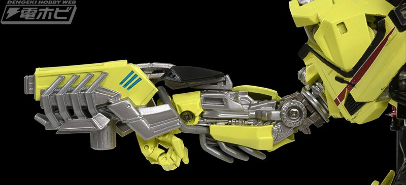 Transformers News: New Photos Of MPM-11 Ratchet From Dengeki Hobby Web