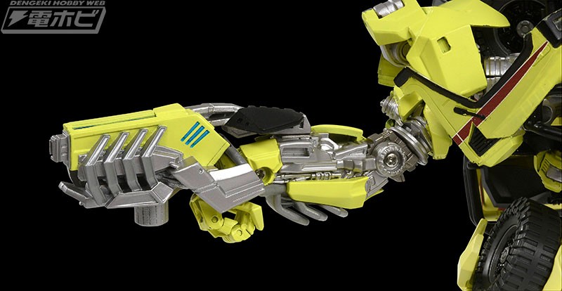 Transformers News: New Photos Of MPM-11 Ratchet From Dengeki Hobby Web