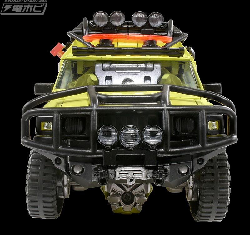 Transformers News: New Photos Of MPM-11 Ratchet From Dengeki Hobby Web