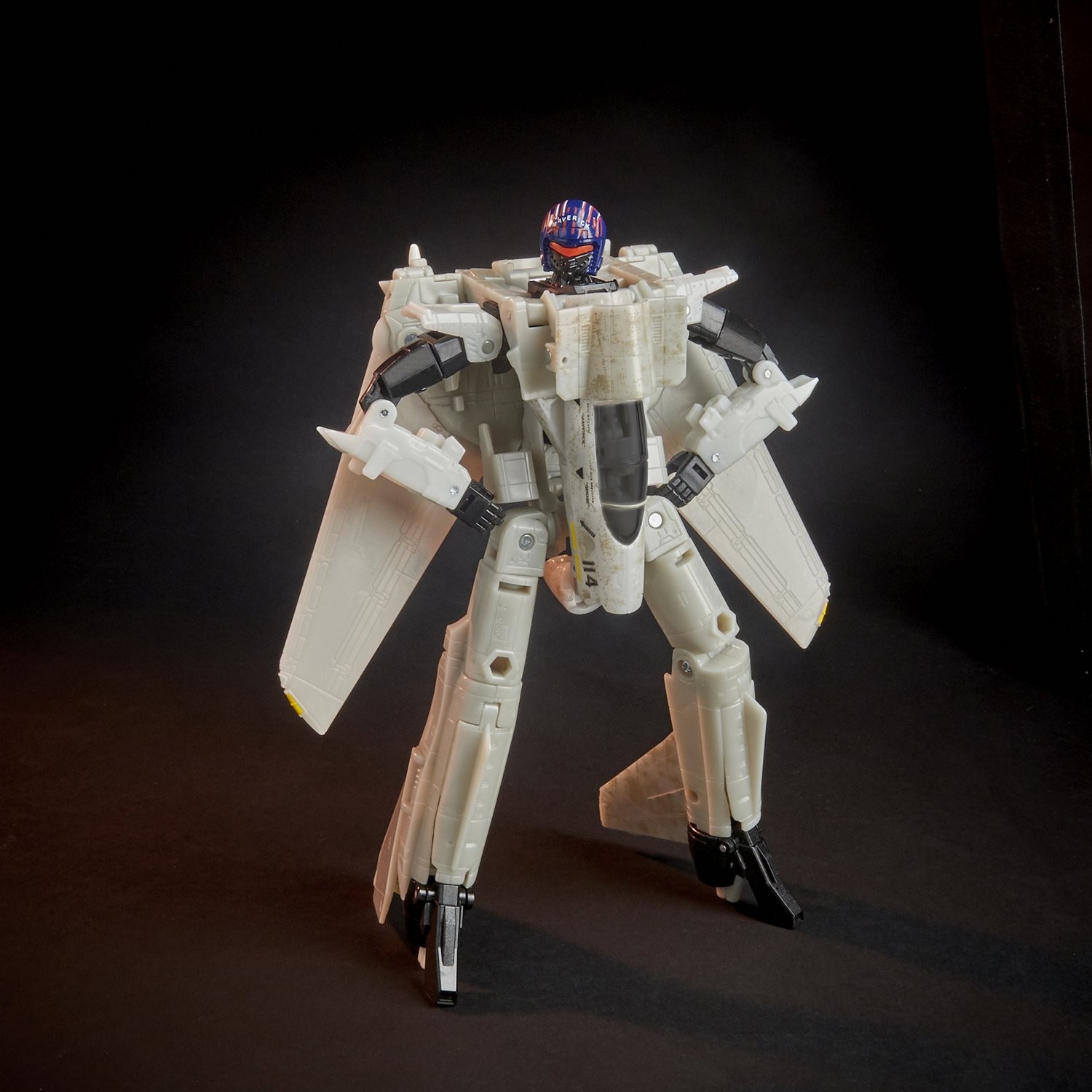 Transformers News: Top Gun x Transformers Crossover Maverick Revealed
