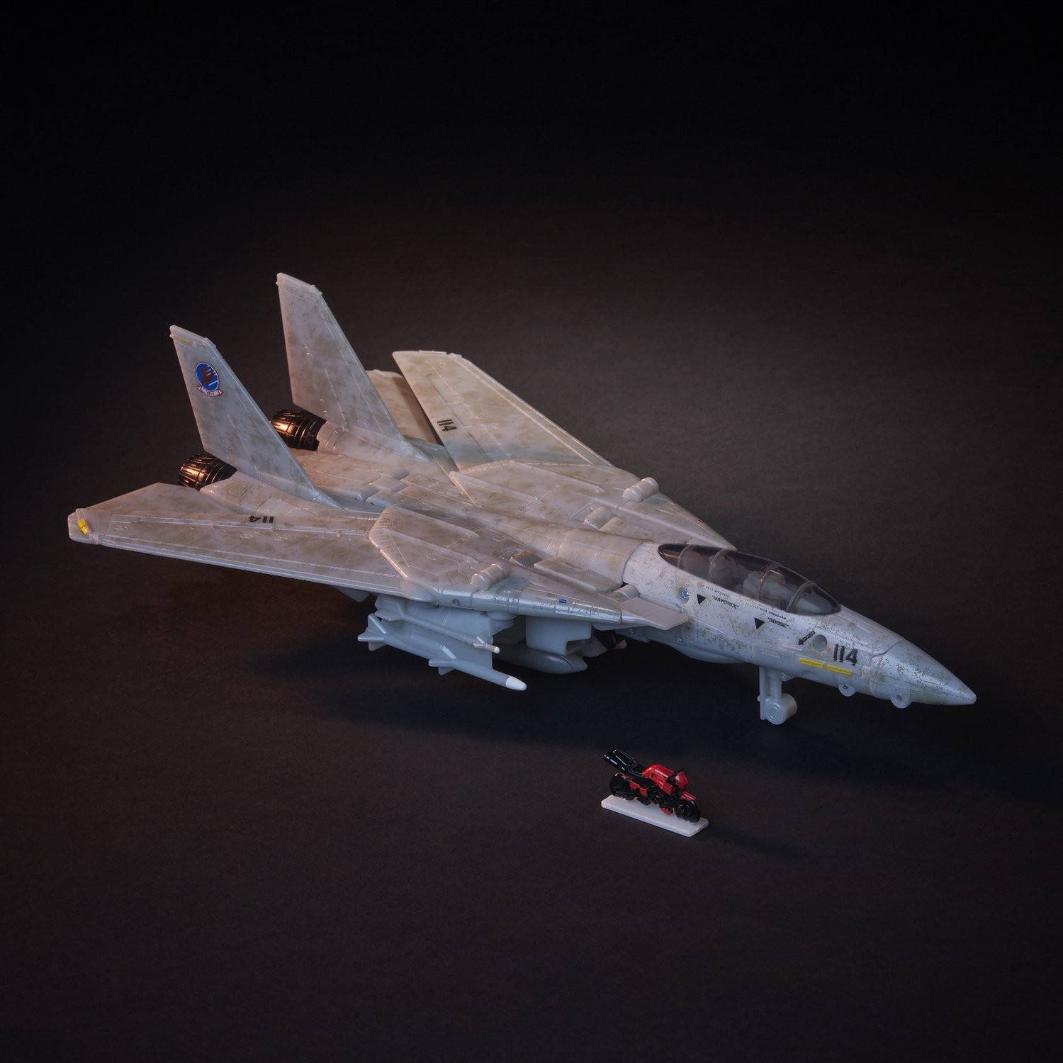 Transformers News: Top Gun x Transformers Crossover Maverick Revealed