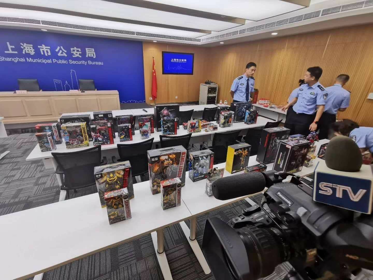 Transformers News: Shanghai Police Crack Down on Transformers KOs, Raiding Factories and Arresting People