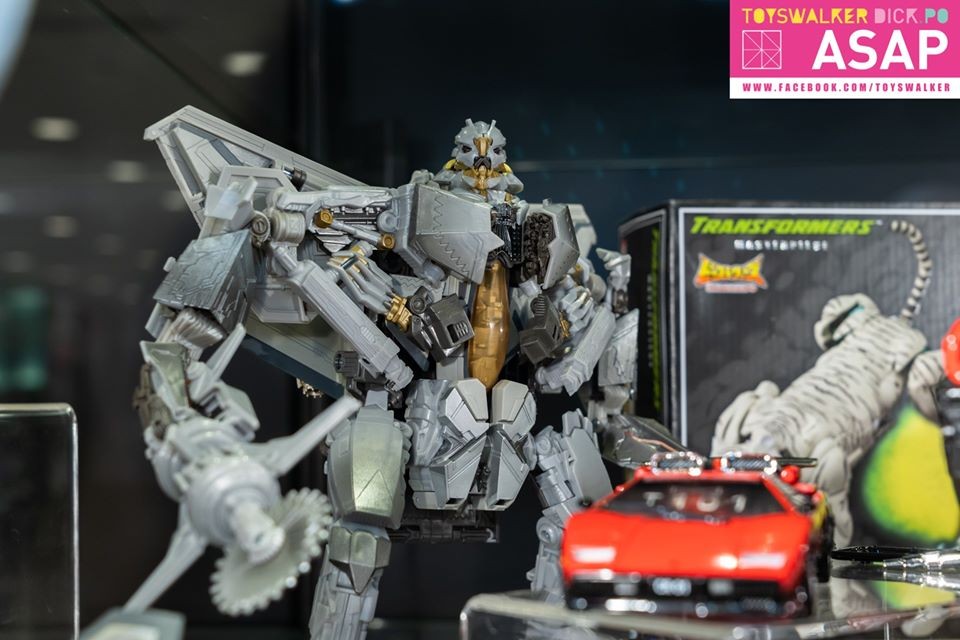 Transformers News: Images of MP 50 Togatron, God Neptune, MPM Starscream, Super Megatron and More at Hong Kong Fans Exp
