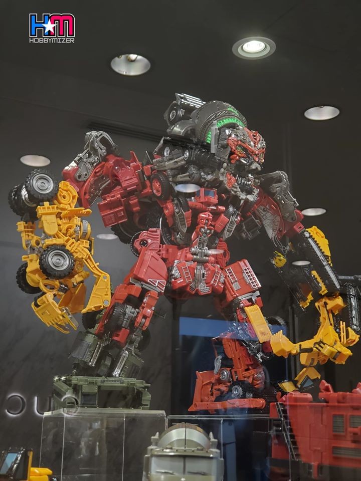 Transformers News: Images of MP 50 Togatron, God Neptune, MPM Starscream, Super Megatron and More at Hong Kong Fans Exp