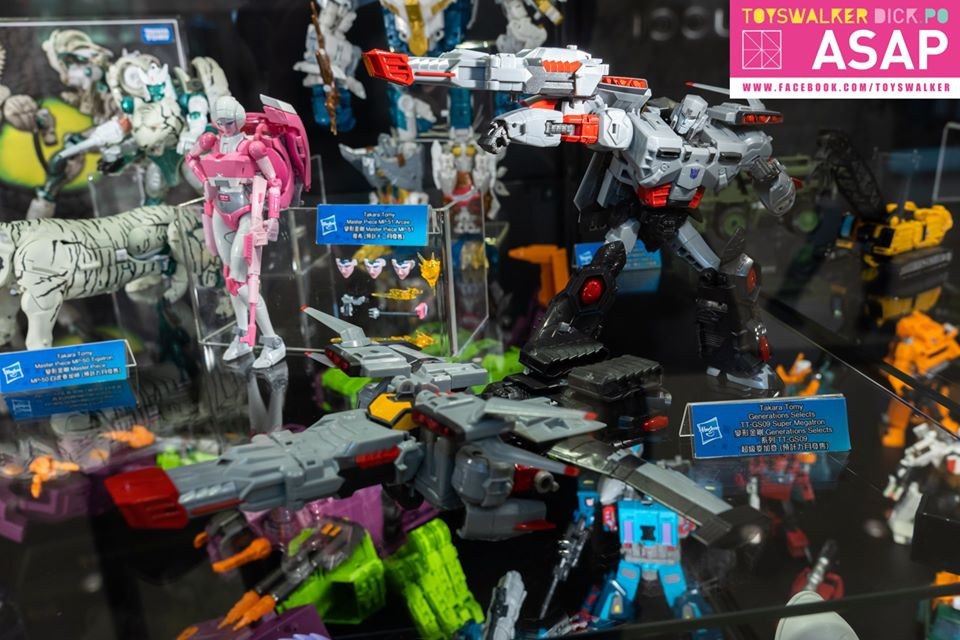 Transformers News: Images of MP 50 Togatron, God Neptune, MPM Starscream, Super Megatron and More at Hong Kong Fans Exp