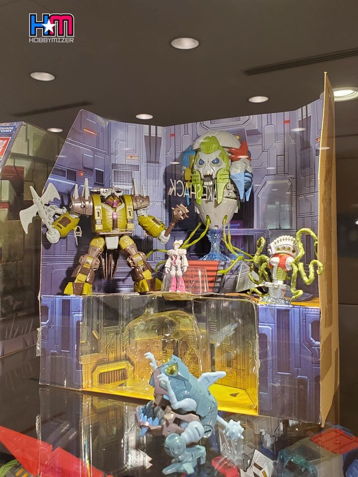 Transformers News: Images of MP 50 Togatron, God Neptune, MPM Starscream, Super Megatron and More at Hong Kong Fans Exp