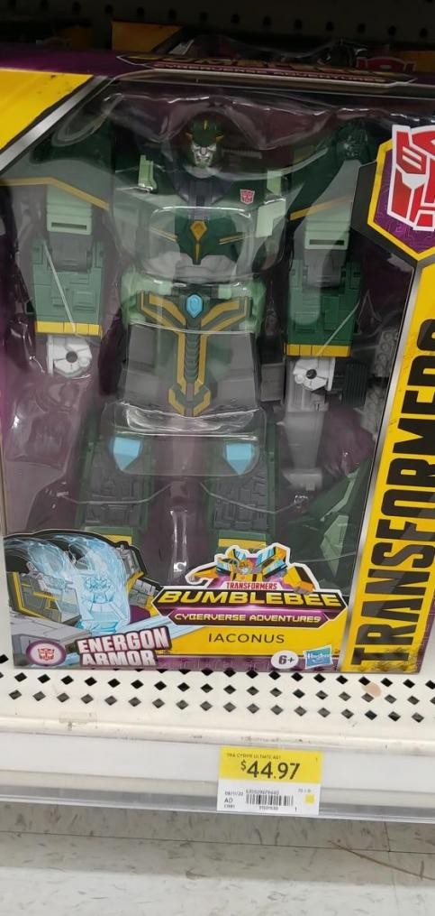 Transformers News: New Canadian Sightings with Iaconus found at Walmart and Earthrise Clones found at Toysrus
