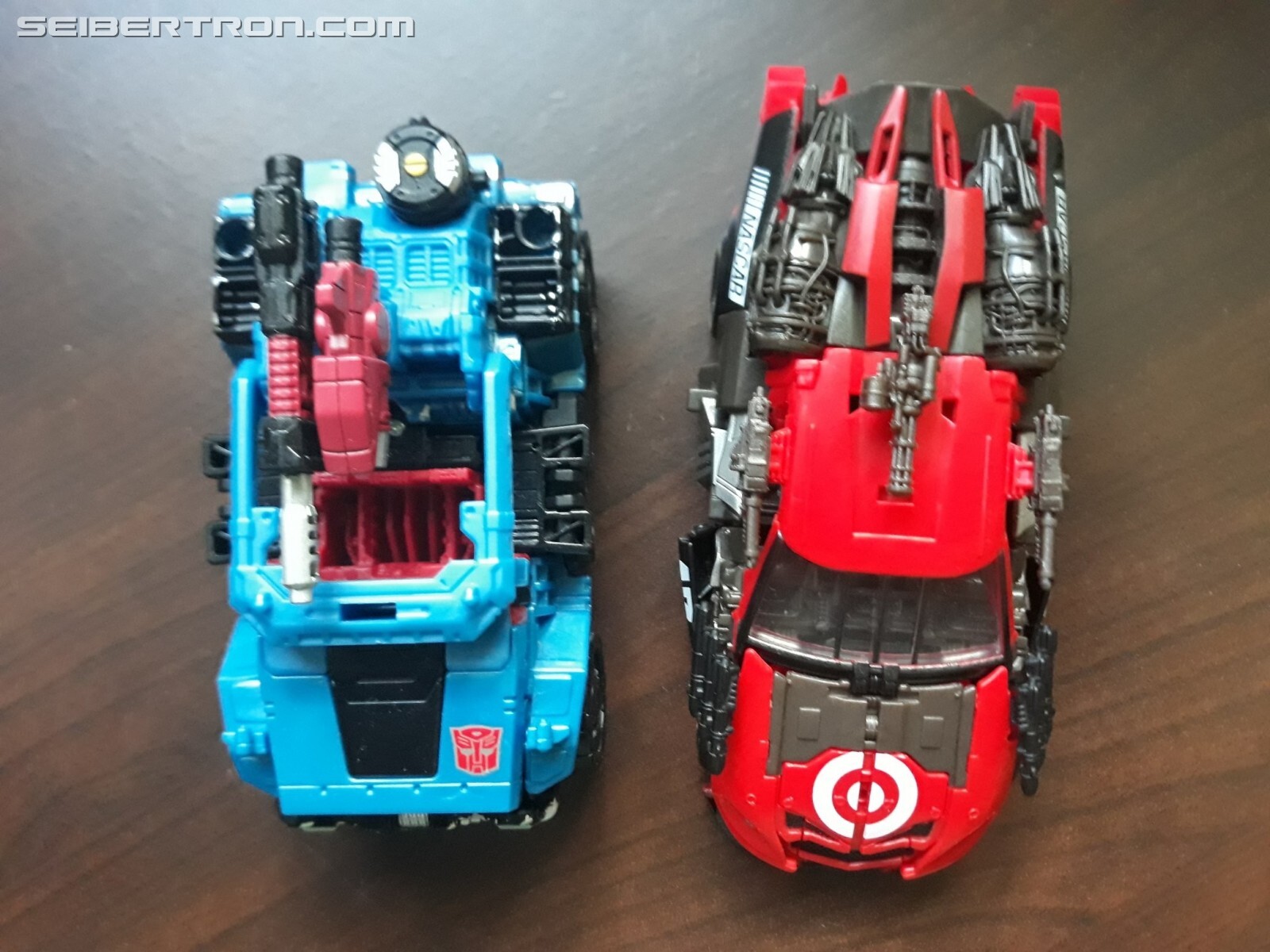 Transformers News: New Text Review of Transformers Studio Series Deluxe Class DotM Leadfoot