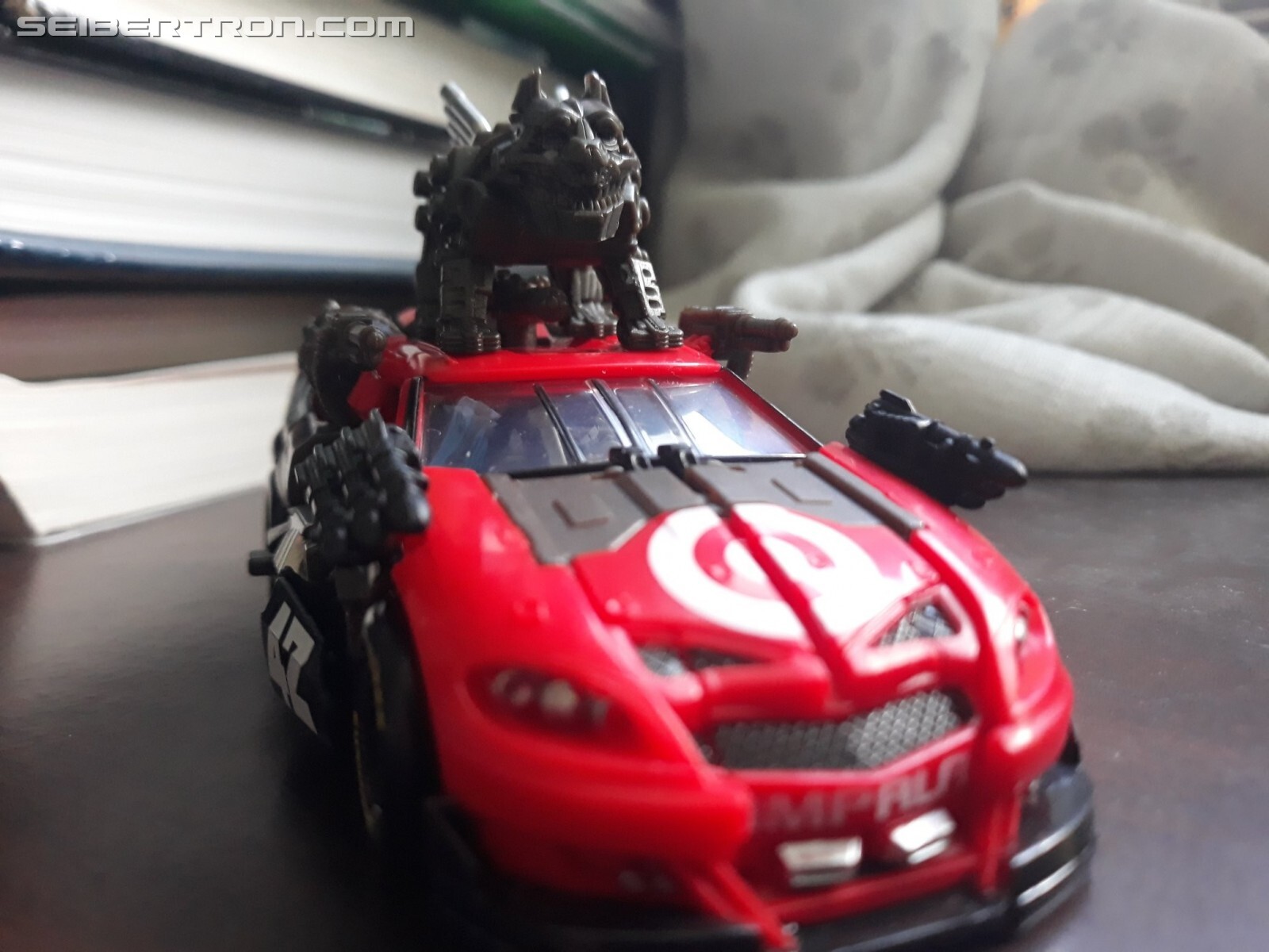Transformers News: New Text Review of Transformers Studio Series Deluxe Class DotM Leadfoot