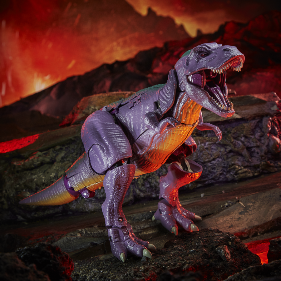 Transformers News: Hasbro Reveals Transformers Kingdom Cyclonus, Beast Wars Megatron and More Transformers News: Hasbro Reveals Transformers Kingdom Cyclonus, Beast Wars Megatron and More