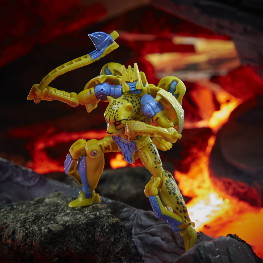 Transformers News: Hasbro Reveals Transformers Kingdom Cyclonus, Beast Wars Megatron and More Transformers News: Hasbro Reveals Transformers Kingdom Cyclonus, Beast Wars Megatron and More