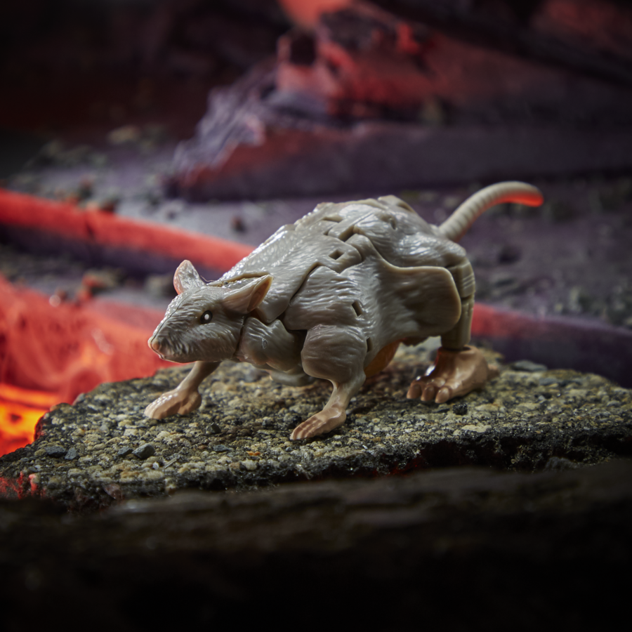 Transformers News: Hasbro Reveals Transformers Kingdom Cyclonus, Beast Wars Megatron and More Transformers News: Hasbro Reveals Transformers Kingdom Cyclonus, Beast Wars Megatron and More